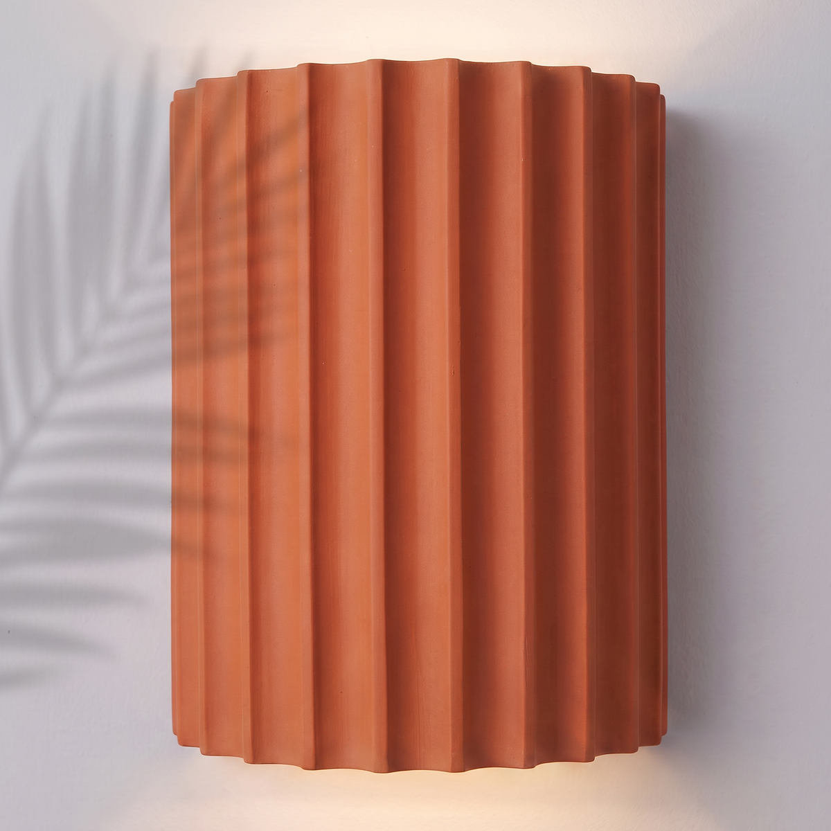Zoom cannelures résine mate terracotta — Navula